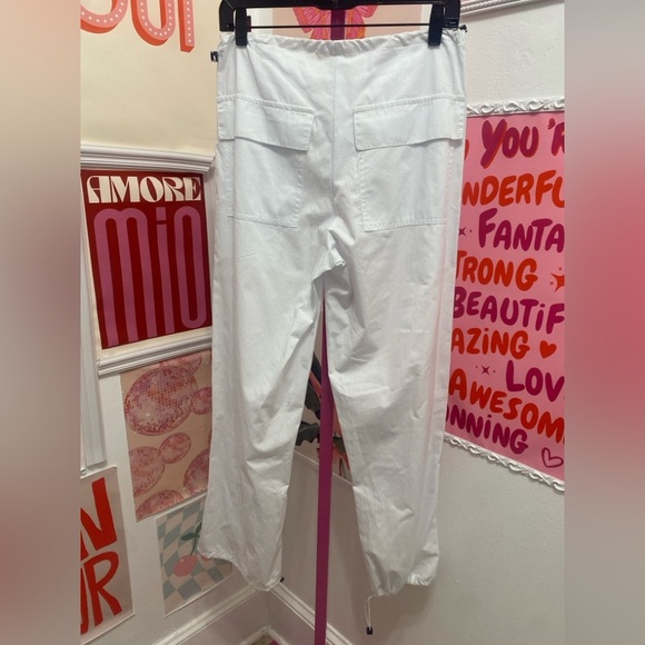 NWT URBAN LUDLOW CARGO PANTS, WHITE - Picture 14 of 15